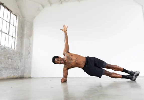 Core-Übungen für Skoliose: Stärkung der Wirbelsäule durch gezieltes Training