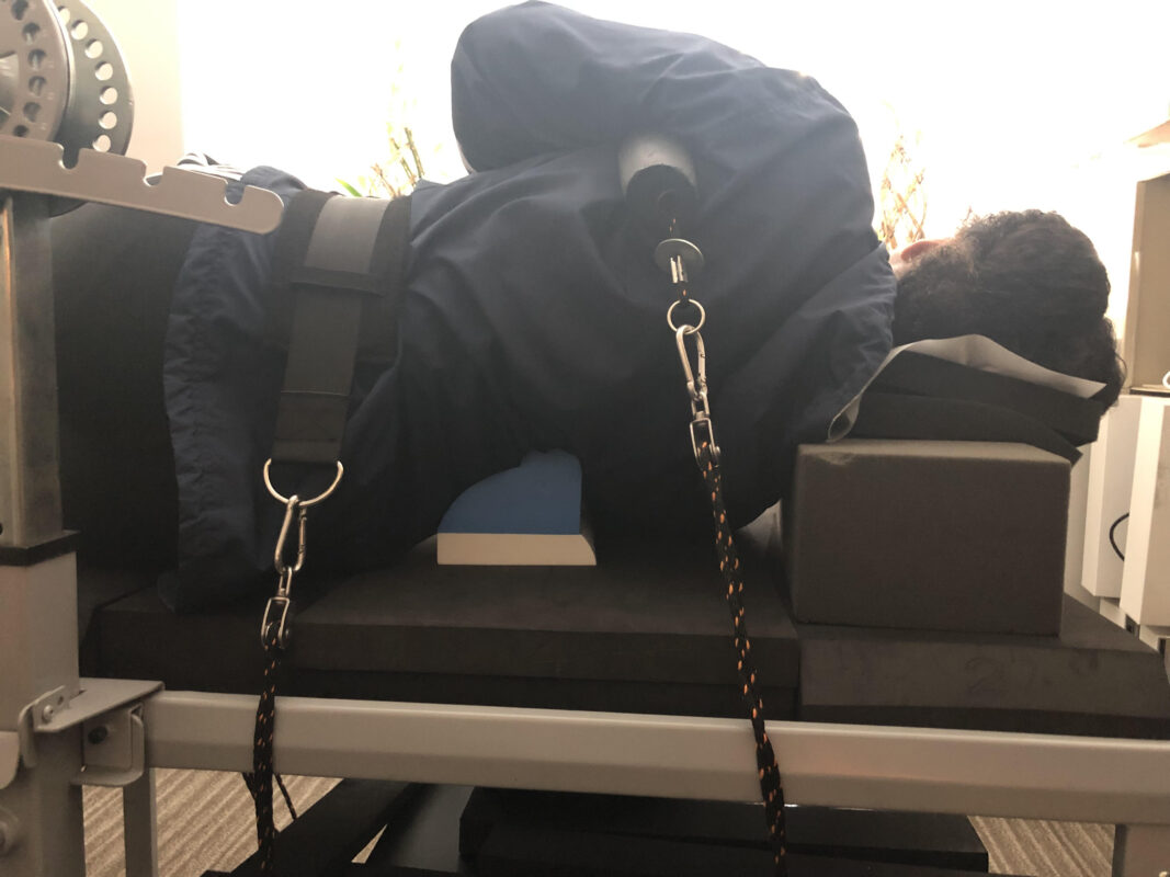 Compreender a tração na escoliose: Técnicas e aplicações para apoio da coluna vertebral