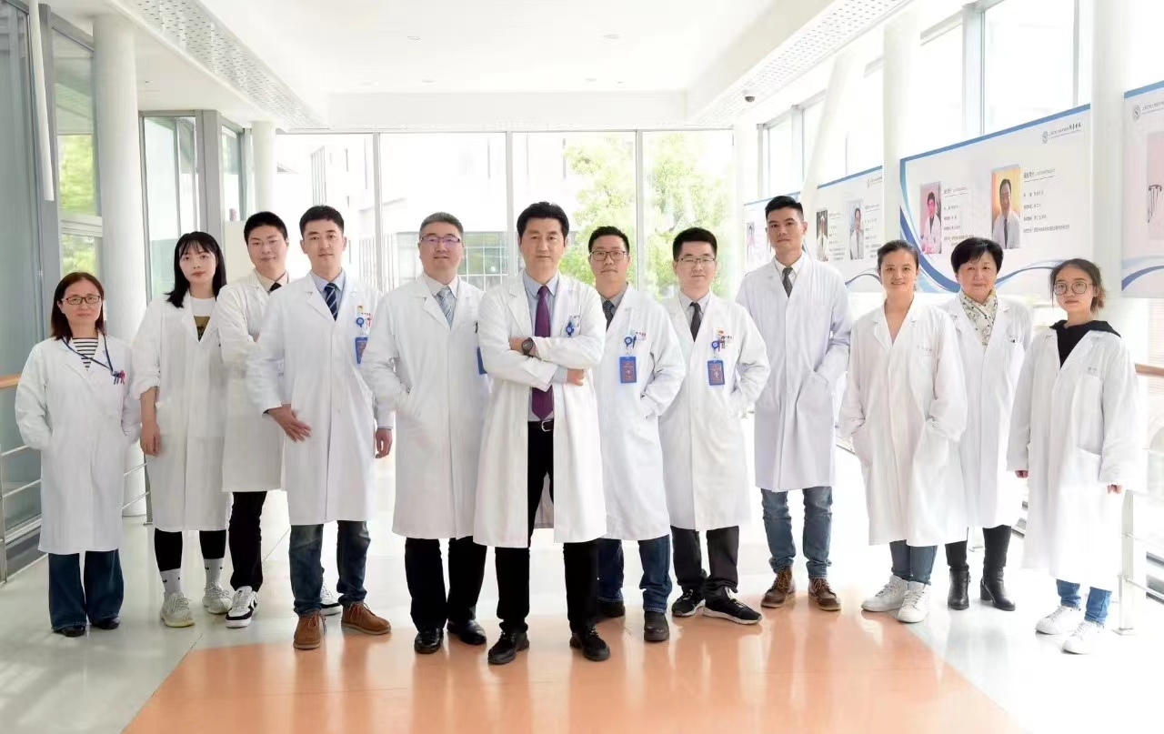 Professor Junlin Yang: A Pioneer in Spinal Deformity Treatment and ...